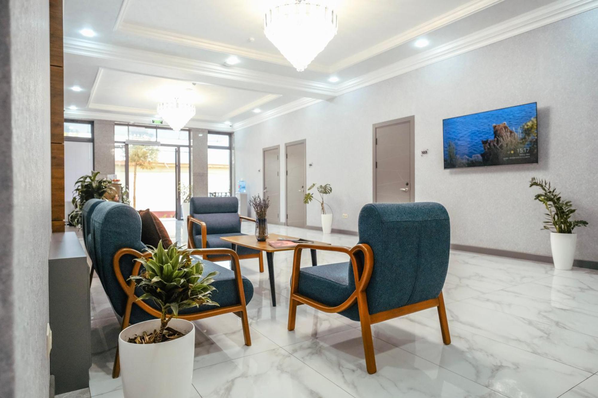 Parklane Hotel Tasjkent Buitenkant foto